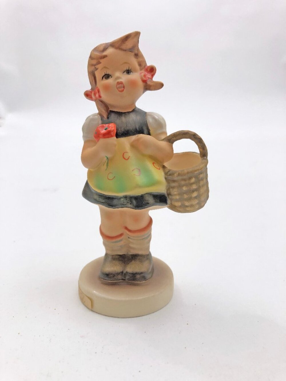 Goebel Hummel Sister Figurine #98/2/0 With Partial Box